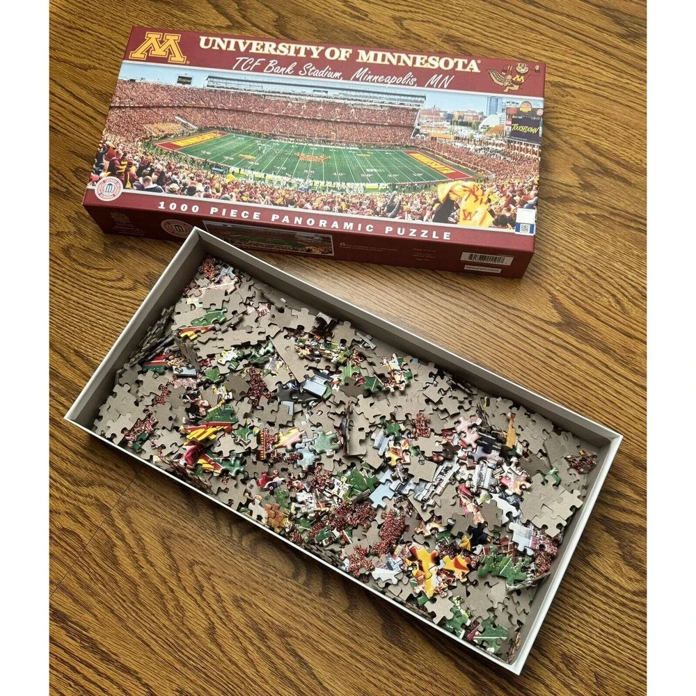 Master Pieces University Of Minnesota , TCF Bank Stadium 1000 Panoramic Puzzle‎
